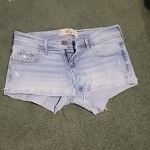 *SOLD* HOLLISTER Jean Shorts -- lightly distressed